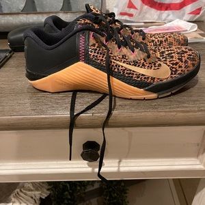 Nike leopard metcom 6 shoes